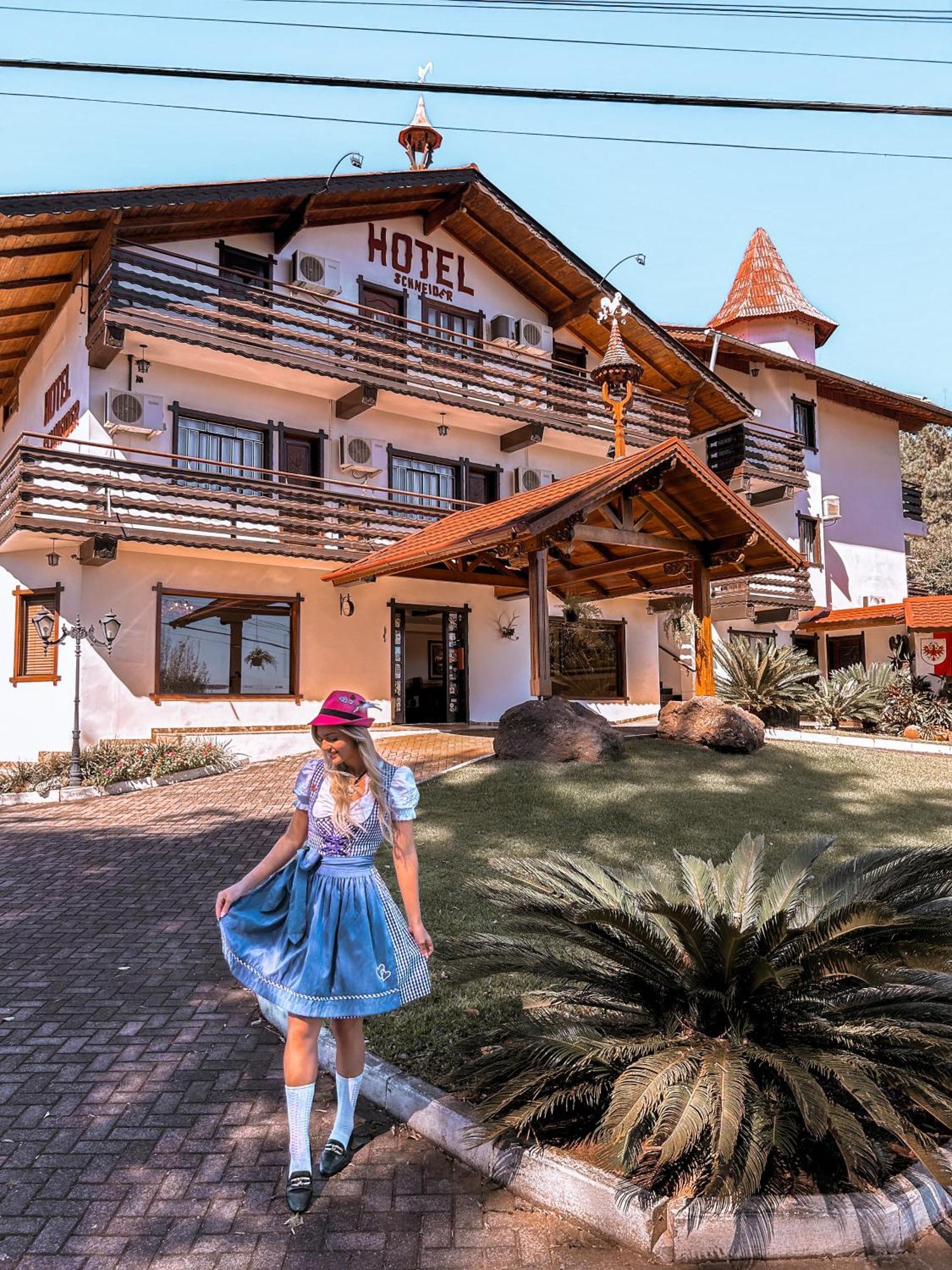 Hotel Schneider Treze Tílias Exteriör bild